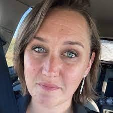 Emily Braddock's Instagram, Twitter & Facebook