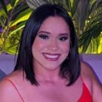 Elizabeth Duron's Instagram, Twitter & Facebook