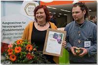 Plan your visit to the trade fair and coordinate your appointments. Loubier S Biokiste Bringt Ihnen Bio Qualitat Nach Hause