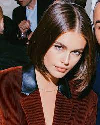 Kaia Gerber Updates On Instagram What Are You Playing Kaiagerber Kaiagerber Short Hair Styles Hair Inspiration Short Straight Hair