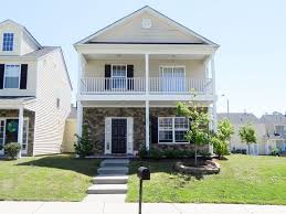 Sold 157 000 622 Jumping Frog Lane Knightdale Nc Adorable 3br 2 5ba Cottage Style With Double Porch For Addit Home Cottage Style House Styles