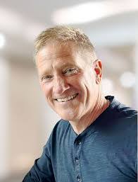 Dale Rix's Instagram, Twitter & Facebook