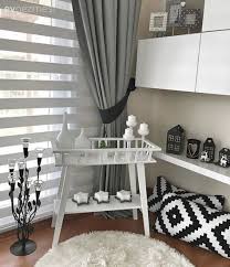 Derya Hanim In Modern Stilde Uyumlu Ve Zevkli Evi Ev Gezmesi Wohnzimmer Streichen Ideen Dekoration Wohnung Dekoration Wohnzimmer