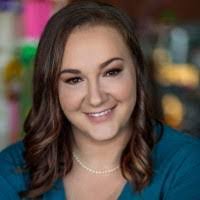 Andrea Yager's Instagram, Twitter & Facebook