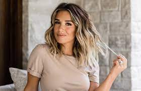 Listen to jessie james decker | soundcloud is an audio platform that lets you listen to what you love and stream tracks and playlists from jessie james decker on your desktop or mobile device. Jessie James Decker Releases New Cookbook Just Feed Me Sounds Like Nashville
