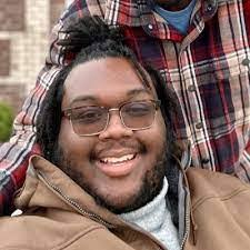 Jeri Hampton's Instagram, Twitter & Facebook