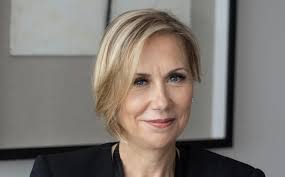 Carolina cazadora dednuda El álbum sobre Carolin@la