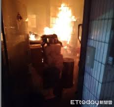 離永康火車站稍遠 是二樓客餐 也就不考慮了 去偷看過 差不多蓋好了 環境都住宅區. å°å—æ°¸åº·æ°'å®…æš—å¤œæƒ¡ç« ç†Šç†Šç«å…‰ä¸­ æ¶ˆé˜²éšŠæ•'å‡º2åå°æœ‹å‹ Ettodayç¤¾æœƒæ–°èž Ettodayæ–°èžé›²