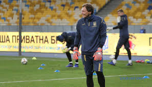 Андрей пятов, вратарь, шахтер донецк. Futbolistam Shahtera Ne Hvatalo Bolelshikov Na Tribunah Pyatov