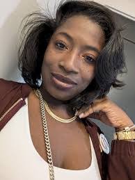 Katie Cheek's Instagram, Twitter & Facebook