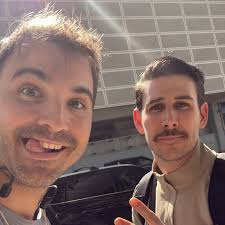 🎁Modern day Robin Hood 🎁 (@elguefe) • Instagram photos and videos