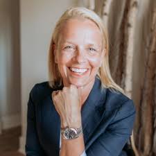 Congratulations to our CEO, Kate deKay for winning the 2022 #NEXTPowerhouse  award.