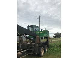 John Deere 437C Log Loader