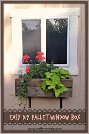 Easy Diy Pallet Window Box Window Boxes Diy Window Box Window Box Flowers