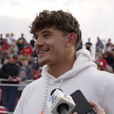 'Buffalo Joe' Andreessen returns to Lancaster High School ahead of Bills  season