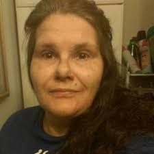 Christine Alvey's Instagram, Twitter & Facebook