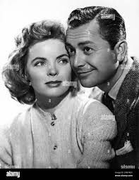 DOROTHY McGUIRE and ROBERT YOUNG Portrait in CLAUDIA AND DAVID 1946  director WALTER LANG stories Rose Franken producer William Perlberg  Twentieth Century Fox Stock Photo