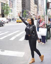 She has more than 2.1 million instagram followers to go. 102 6 K Mentions J Aime 449 Commentaires Milla Jasmine Millajasmineoff Sur Instagram Vous Savez Tous L A Jasmine Instagram Winter Outfits Mode Fashion