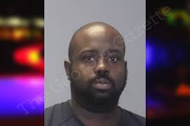 Jaron Arnold's Instagram, Twitter & Facebook