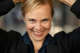 Edda leesch was born on november 24, 1962 in feuchtwangen, bavaria, west germany. Dagmar Leesch Sandra Rudorff Kunstleragentur Fur Schauspieler Regisseure Und Autoren