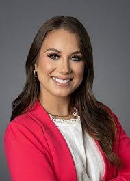 Mackenzie Wright's Instagram, Twitter & Facebook