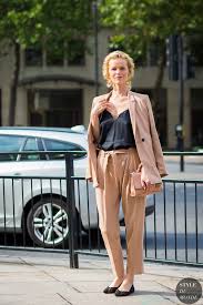 See pictures and shop the latest fashion and style trends of eva herzigova, including eva herzigova wearing curled out bob, bob, short curls and more. Eva Herzigova