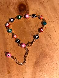 Selama masa pandemi, banyak orang yang memilih memesan salah satunya ketika makan siangnya kejatuhan kotoran burung. Multicolor Ojo Linked Bracelet D Imports Online Store Powered By Storenvy