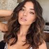 Even though your hair is short, there are many ways to rock beautiful curls and waves. 1