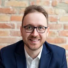 Ktoś zna spamera stojącego za domenami: sharpinbox, procklickmail,  easyblast i inne oferującymi fake opinie w Google, super SEO itd?  Pogadałbym o braniu prywatnych adresów z Linkedin spamowaniu ludzi…