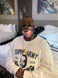 The best gifs are on giphy. Beetlejuice Green On Twitter I Look More Like Me Den Me Https T Co Wnuhoedmnm Join My Team