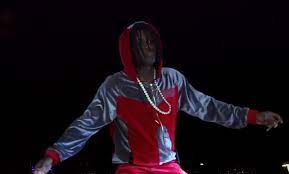 I be counting stacks smoking thrax on the road after she give me neck break the back on ya ho i ain't with that cappin' put a cap in yo skull i know it's go. Chief Keef How It Go Video