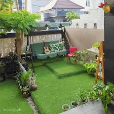 Model taman kolam ikan rumah minimalis. Bersantai Seharian Di Taman Rumah Minimalis Modern Dengan Interior Dan Suasana Yang Super Homey Dan Menenangkan Homeshabby Com Design Home Plans Home Decorating And Interior Design