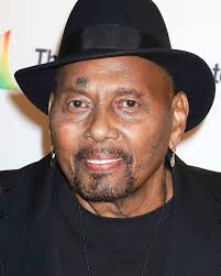 Happy birthday Aaron Neville!