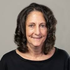 Julie Derose's Instagram, Twitter & Facebook