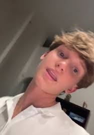 Ace Harrison's Instagram, Twitter & Facebook