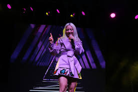 Ece Seçkin ile coştular - Sakaryanın Haber Kaynağı