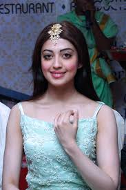 Beauty Galore HD : Pranitha Subhash Elegant Beauty Stunning Photos