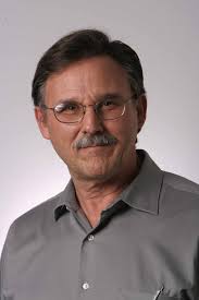 Mark Muckenfuss's Instagram, Twitter & Facebook