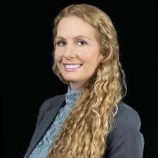 One of the unique aspects of UF Online is the relationship between students  and their advisors.