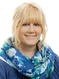 Manitowoc Chamber gives awards, Two Rivers Schroeder's seeks new clock