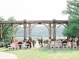 Best Wedding Venues In Cincinnati Outdoor Ceremony With A View In Cincinnati S Alms Park By M Outdoor Wedding Venues Best Wedding Venues Romantic Wedding Venue