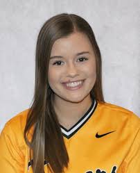 Macie Bell's Instagram, Twitter & Facebook