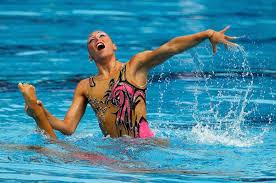 Vi proponiamo una selezione dei costumi più belli indossati dalle coppie nella gara di nuoto sincronizzato. Manila Flamini Dopo Rio Mi Riposo A Grottammare Riviera Oggi