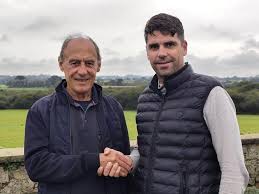 Marie dee onlyfans free porn when she answers the phone and