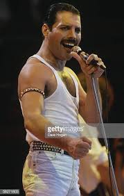 Singer Freddie Mercury Of Queen Performs During Live Aid At Wembley Freddie Mercury Queen Freddie Mercury Singer