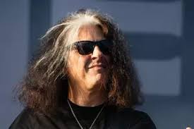 Kent Abbott, Guitarist for the Bands Grade and Somehow Hollow, Dies at 32