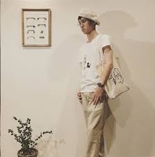 2017年新作の商品 key memoryのイラストtシャツです 男性にも女性にも着て欲しいからデザインにこだわり 使いやすい定番モノから存在感バツグンな1枚まで幅広いラインナップです 綿100 だから肌触り 通気性の良いさらっとした着心地で汗の吸収 発散性に優れて