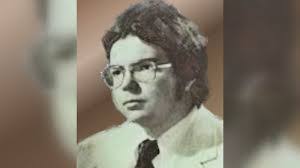 Robert Thrasher's Instagram, Twitter & Facebook