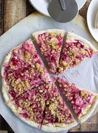 16 Dessert Pizza Rezepte Die Ein Kleines Stuck Vom Himmel Sind Pizza Rezept Dessert Schokolade Rezepte