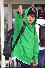 In september, lee sun bin guested on ' running man ' and showed affection for lee kwang soo once again. Yoo Jae Suk Mentioned Lee Sun Bin Out Of Nowhere And It Surprised Lee Kwang Soo Kissasian